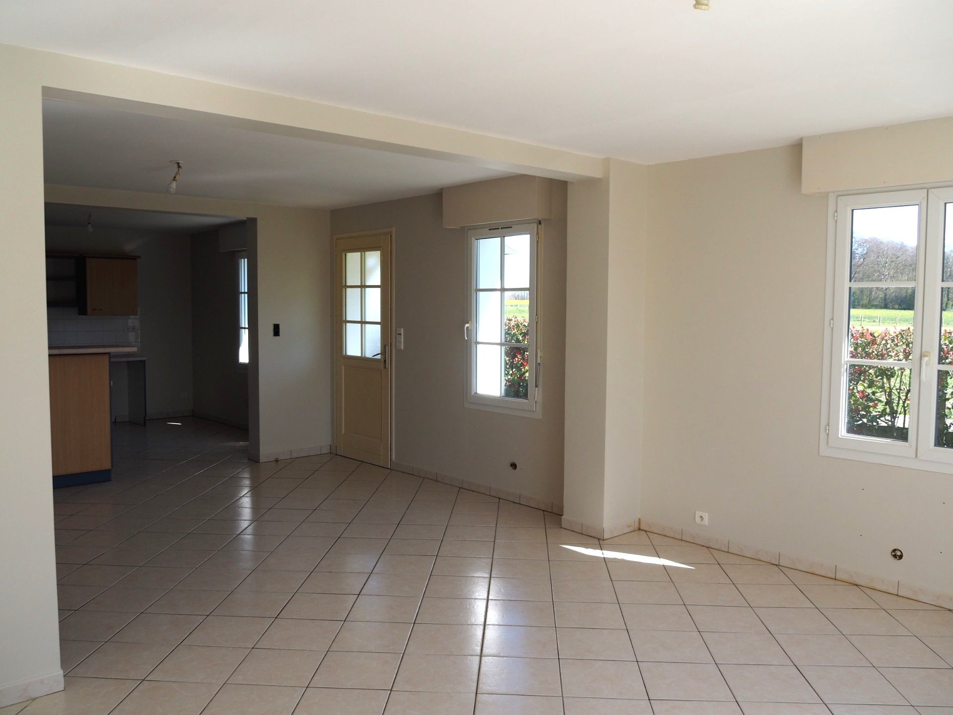 Maison à louer type F4 Saint-gilles-de-la-neuville 51-JULLIENALLIX