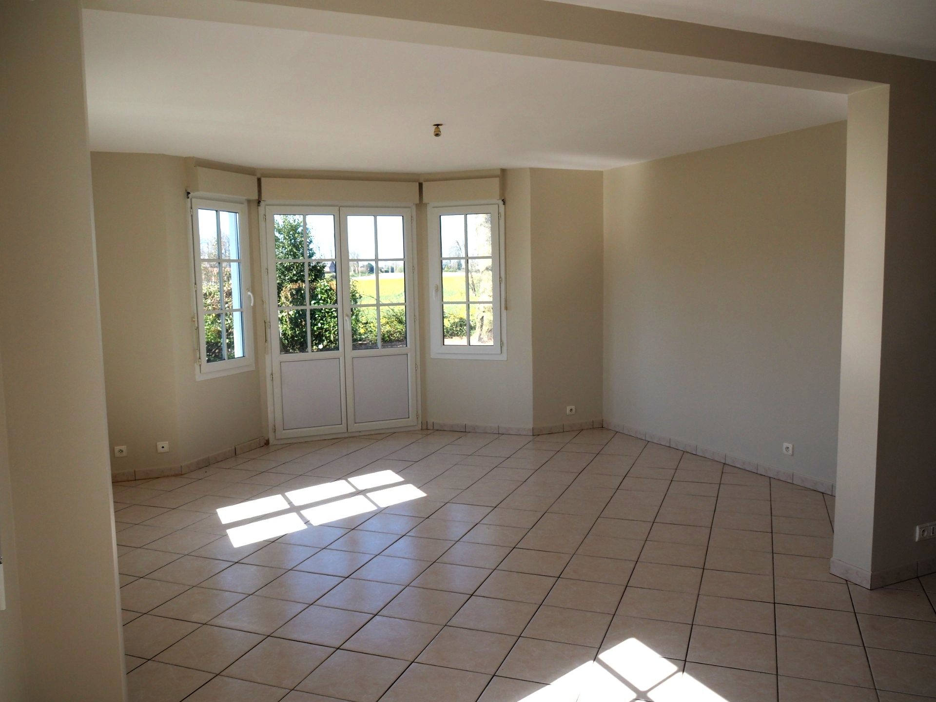 A louer Maison type F4 Saint-gilles-de-la-neuville 51-JULLIENALLIX