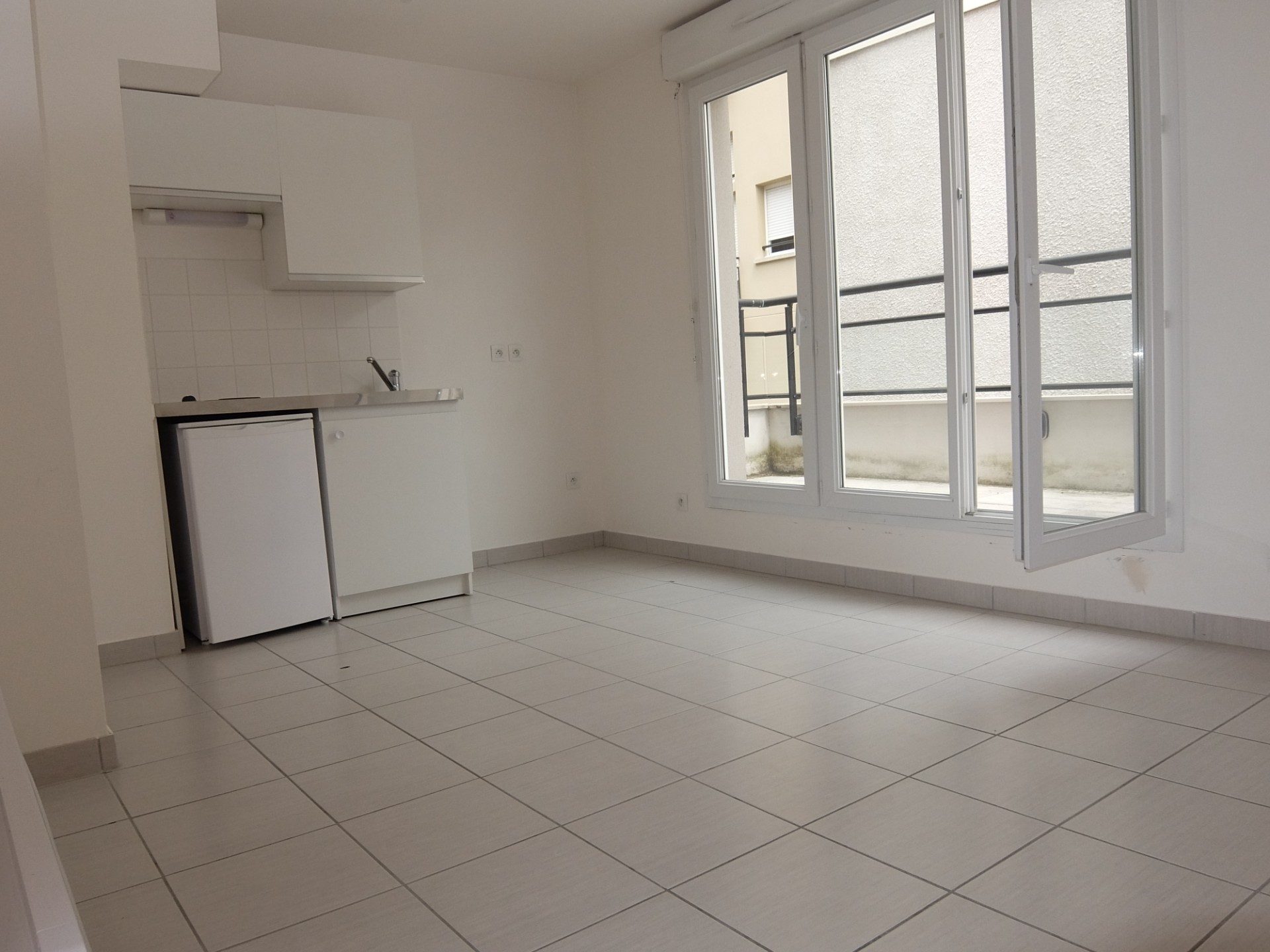 1720019497_LA1301_1_original A louer Appartement type F1 Le havre 157-JULLIENALLIX