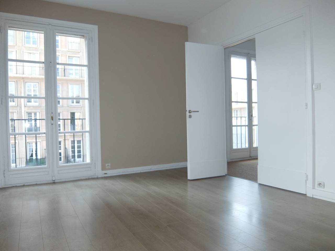 1720020757_LA1893_1_original A louer Appartement type F2 Le havre 317-JULLIENALLIX
